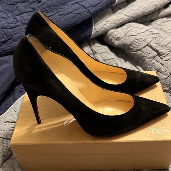 Christian Louboutin - Picture 7 of 7